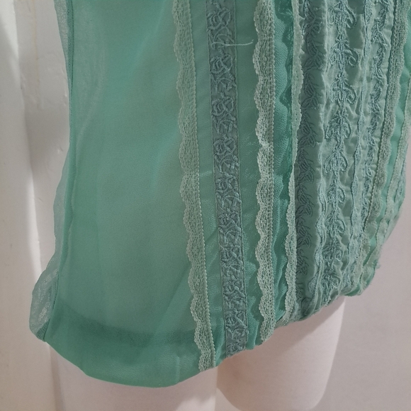 Temperance | Mint green sheer lace sleevless womens blouse - Picture 4 of 10
